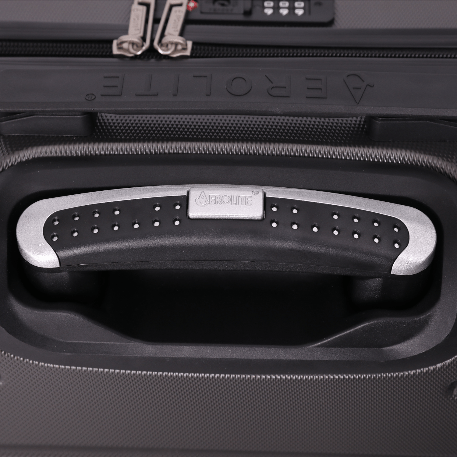 Aerolite suitcase handle with ergonomic grip